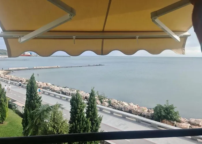 Апартамент Moni And Teo *